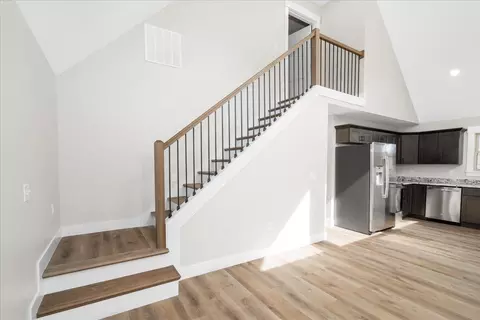 Entry Way - 87 Storm Rd, Stanton, KY 40380 photo 5 of 8