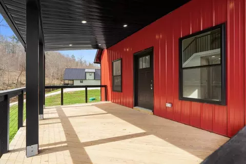 Exterior - 87 Storm Rd, Stanton, KY 40380 photo 3 of 8