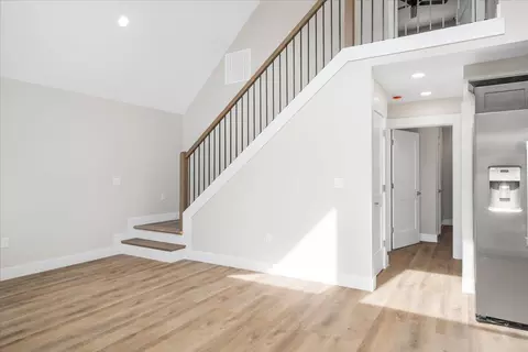 Entry Way - 87 Storm Rd, Stanton, KY 40380 photo 6 of 8