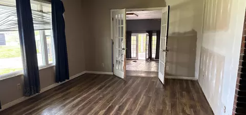Living - 5556 E Ky 70, Liberty, KY 42539 photo 2 of 2