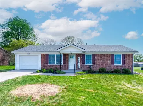 320 Bellechase Ln, Nicholasville, KY 40356