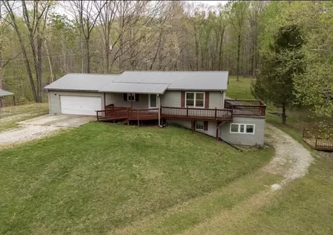 6130 Hardwicks Creek Rd, Clay City, KY 40312