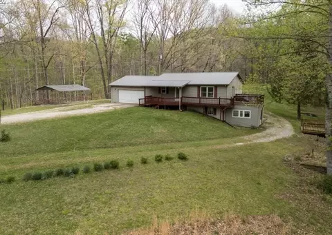 6130 Hardwicks Creek Rd, Clay City, KY 40312