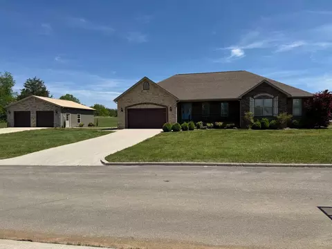 33 Sun Bright Dr, Somerset, KY 42503