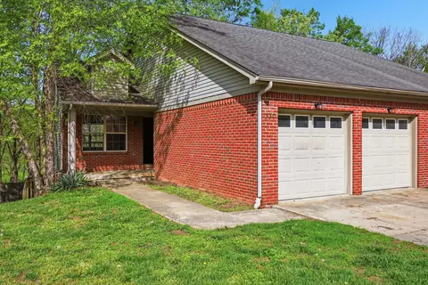 330 Williamsburg Ln, Georgetown, KY 40324