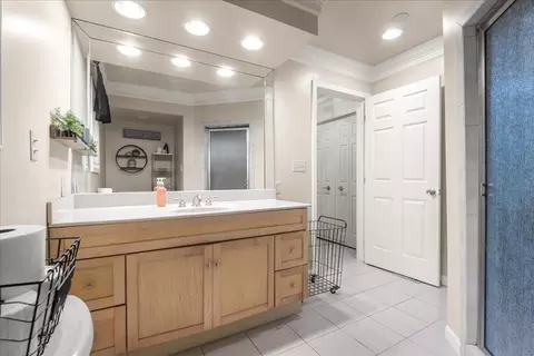 Bath - 1211 Forest Cir Dr, Corbin, KY 40701 photo 3 of 5