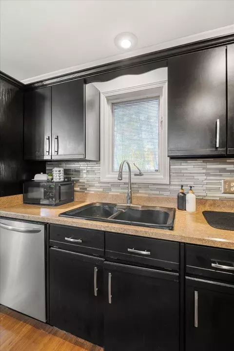 Kitchen - 1211 Forest Cir Dr, Corbin, KY 40701 photo 3 of 3