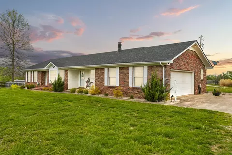 2426 Mccauley Rd, Wilmore, KY 40390