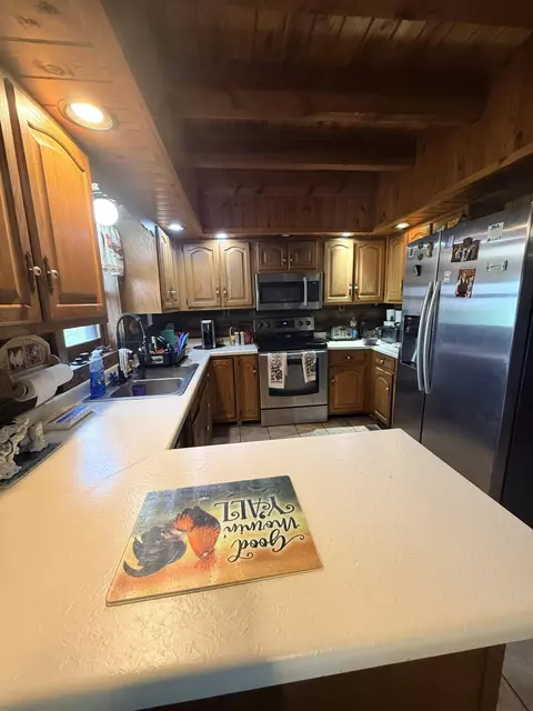 Kitchen - 2006 Longview Dr, Georgetown, KY 40324 photo 1 of 2