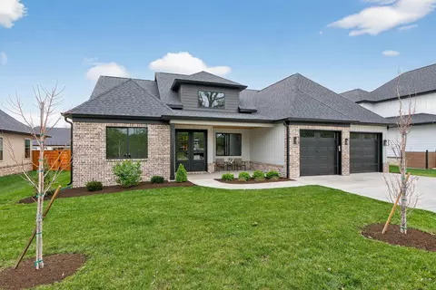 570 Saffron Ln, Versailles, KY 40383