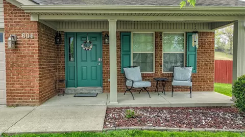 606 Coleman Dr, Berea, KY 40403