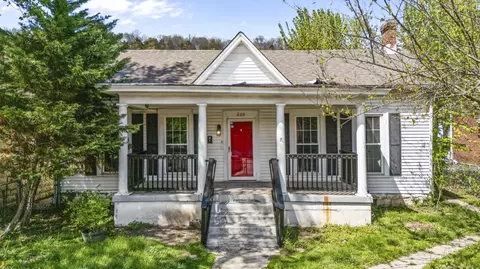 208 Holmes St, Frankfort, KY 40601