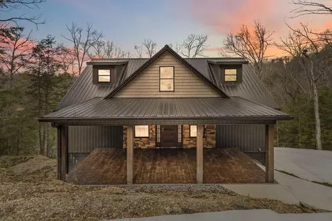 1265 Cliffs Edge Rd, East Bernstadt, KY 40729