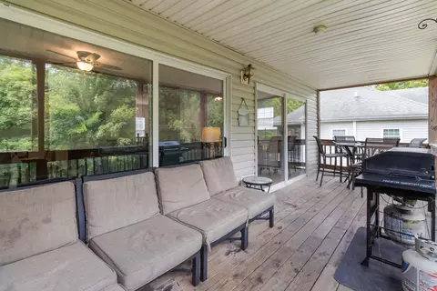 Exterior - 2394 Roberts Bend Rd, Burnside, KY 42519 photo 3 of 32