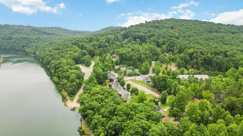 View/Area - 2394 Roberts Bend Rd, Burnside, KY 42519 photo 12 of 25