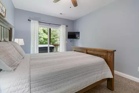 Bedroom - 2394 Roberts Bend Rd, Burnside, KY 42519 photo 8 of 9