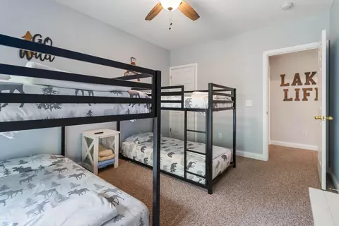 Bedroom - 2394 Roberts Bend Rd, Burnside, KY 42519 photo 6 of 9