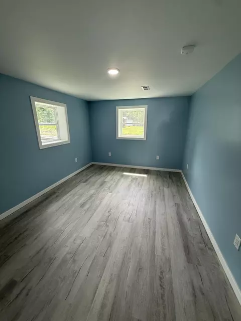 Bedroom - 42 Moore Hill Ave, Corbin, KY 40701 photo 3 of 3