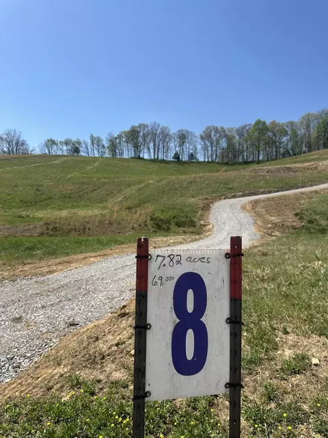147 Coon Trl, East Bernstadt, KY 40729