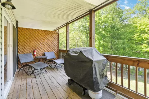 Exterior - 2386 Roberts Bend Road Rd, Burnside, KY 42519 photo 3 of 29