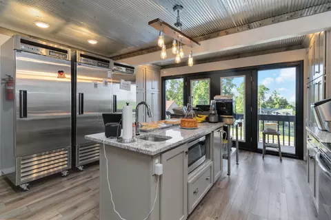 Kitchen - 2386 Roberts Bend Road Rd, Burnside, KY 42519 photo 5 of 11