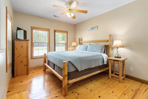 Bedroom - 2386 Roberts Bend Road Rd, Burnside, KY 42519 photo 9 of 12