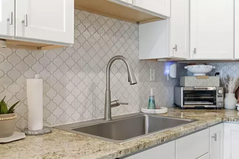 Kitchen - 136 Sidewinder Dr, Georgetown, KY 40324 photo 6 of 7