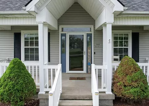 Exterior - 101 Doe Run Dr, Lancaster, KY 40444 photo 3 of 6