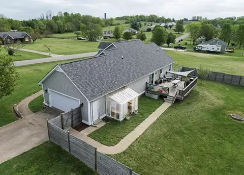 View/Area - 101 Doe Run Dr, Lancaster, KY 40444 photo 1 of 8