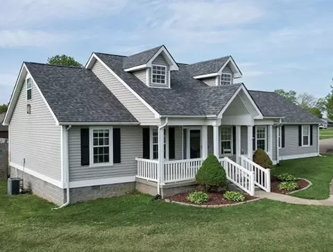 Exterior - 101 Doe Run Dr, Lancaster, KY 40444 photo 4 of 6