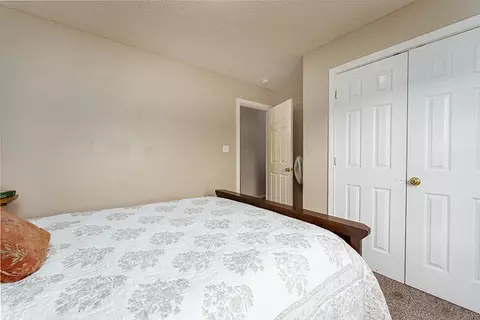 Bedroom - 101 Doe Run Dr, Lancaster, KY 40444 photo 7 of 7