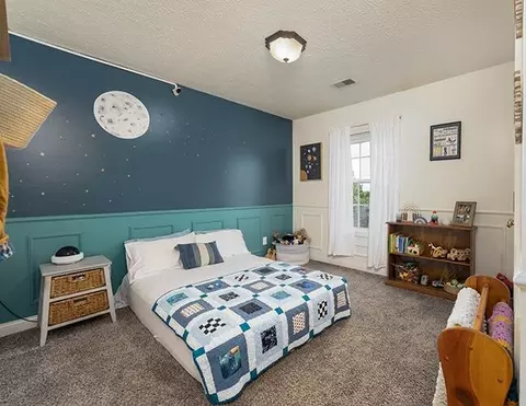 Bedroom - 101 Doe Run Dr, Lancaster, KY 40444 photo 4 of 7