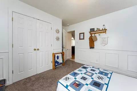 Bedroom - 101 Doe Run Dr, Lancaster, KY 40444 photo 5 of 7