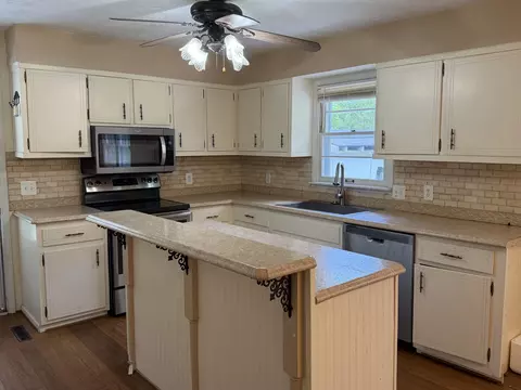 112 N Earls Ave, Corbin, KY 40701 photo 3
