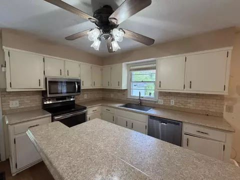 112 N Earls Ave, Corbin, KY 40701 photo 4