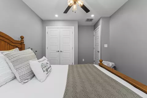 Bedroom - 203 Pleasant View Dr, Georgetown, KY 40324 photo 6 of 6