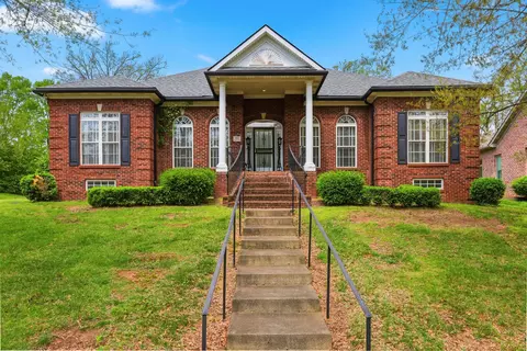 4117 John Alden Ln, Lexington, KY 40504