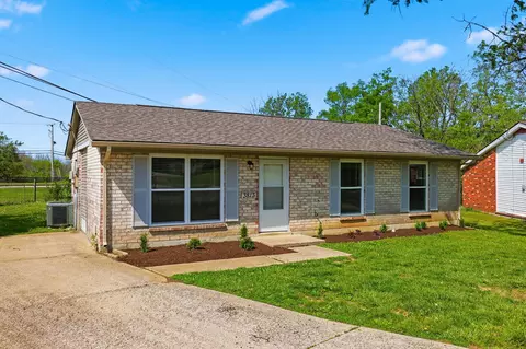 3813 Gar Ct, Lexington, KY 40517