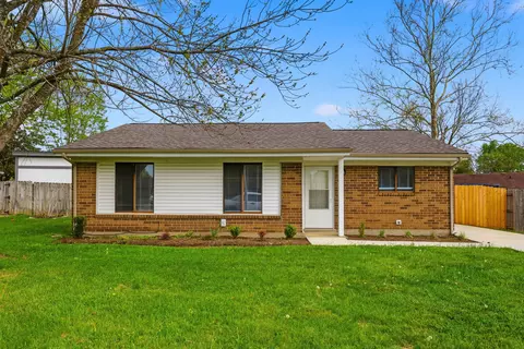 1409 Gatlinburg Ct, Lexington, KY 40515