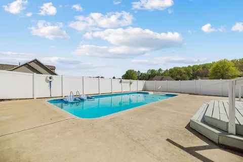 Exterior - 55 Candi Brook Ln, Corbin, KY 40701 photo 7 of 8