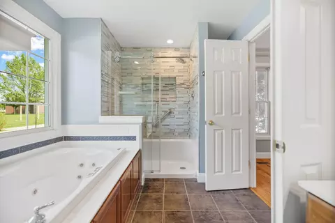 Bath - 55 Candi Brook Ln, Corbin, KY 40701 photo 1 of 3