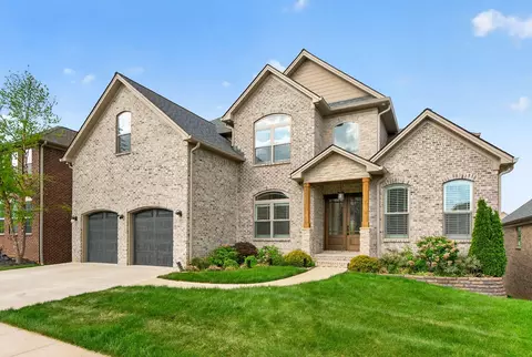 2331 Coroneo Ln, Lexington, KY 40509