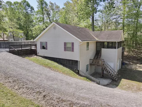 131 Golden Pond Rd, Monticello, KY 42633