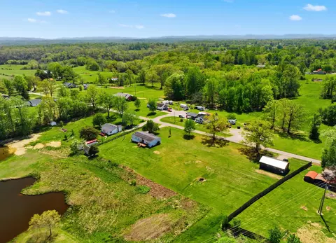 View/Area - 129 Griggs Rd, Waco, KY 40385 photo 4 of 6