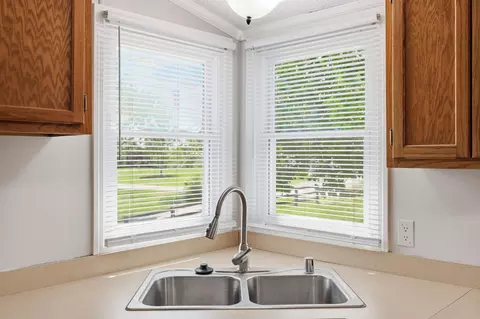 Kitchen - 129 Griggs Rd, Waco, KY 40385 photo 3 of 4
