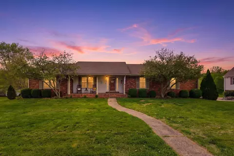 2 Stoney Brook Dr, Winchester, KY 40391
