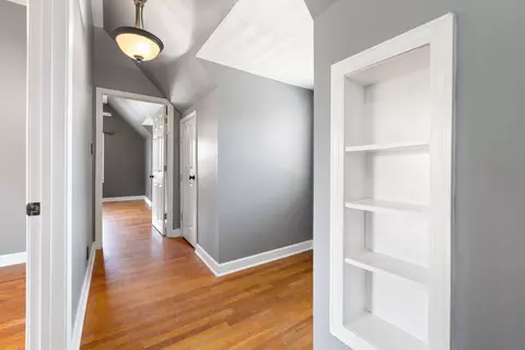 Entry Way - 506 Chestnut St, Corbin, KY 40701 photo 4 of 5