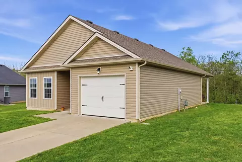 Exterior - 140 John Davis Dr, Georgetown, KY 40324 photo 2 of 6