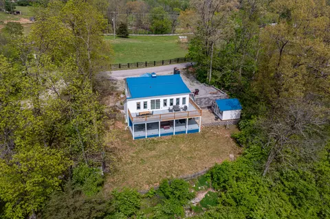 178 Lakeview Point Rd, Harrodsburg, KY 40330