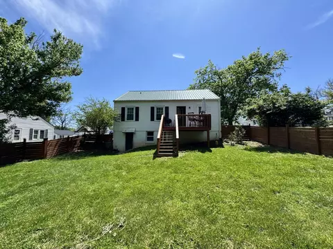 Exterior - 111 Dickerson Ct, Lancaster, KY 40444 photo 7 of 8